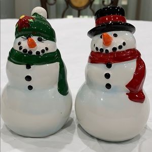 Christmas salt and pepper shakers